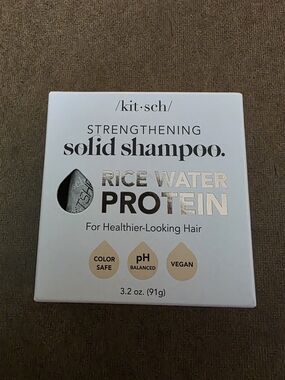 Kitsch Rice Water Protein Strengthening Solid Shampoo - White